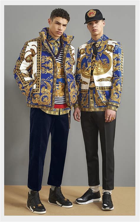 versace herrenkleidung|Versace clothing for men.